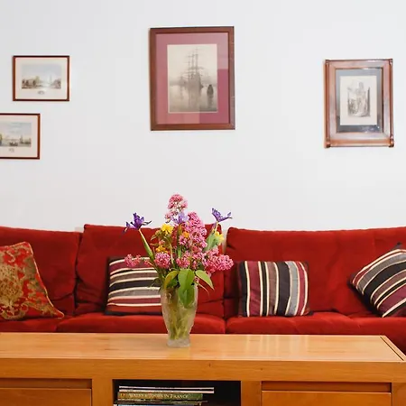 Apartment La Vieille Maison De La Douane Talmont-sur-Gironde