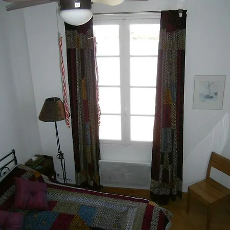 Apartment La Vieille Maison De La Douane *