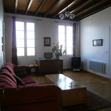 Apartment La Vieille Maison De La Douane *