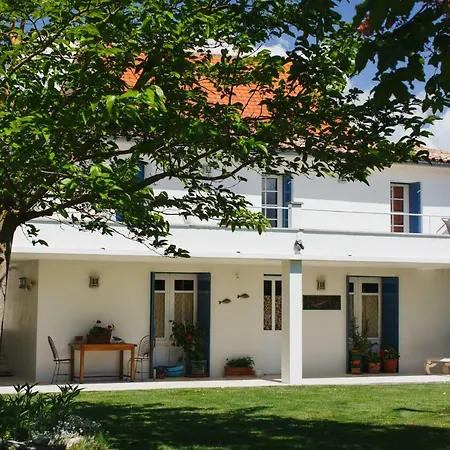 La Vieille Maison De La Douane Apartment *